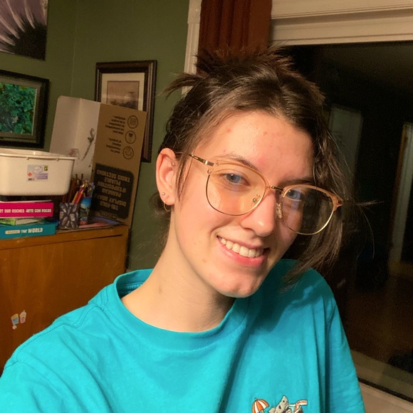 Meet your Posher, Chara - Picture 1 of 1